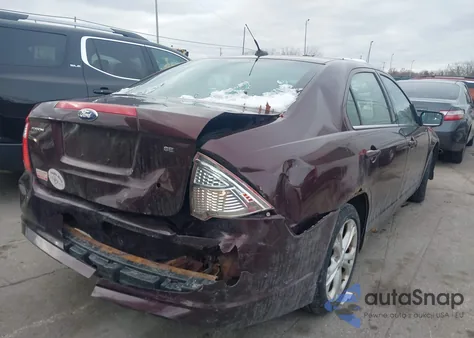 2012 Ford Fusion Se z USA, uszkodzony, nr VIN 3FAHP0HA3CR165109